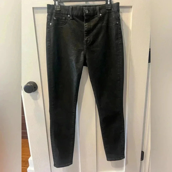 7 for all mankind ; B(AIR) HIGH WAIST ANKLE SKINNY IN COATED BLACK - Picture 11 of 11